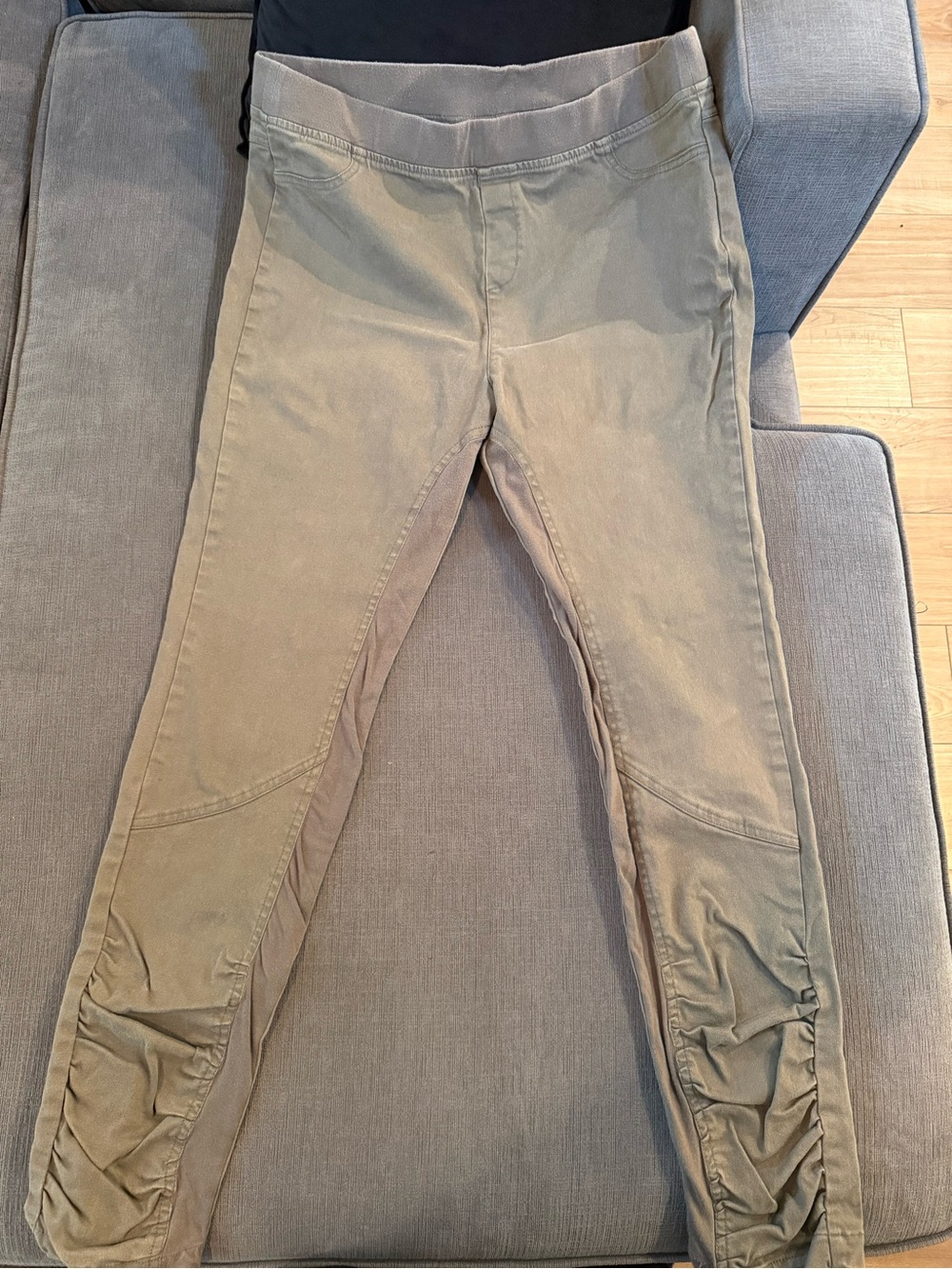 Soft Surroundings Olive Pull-On Jeggings with Ruched Ankles